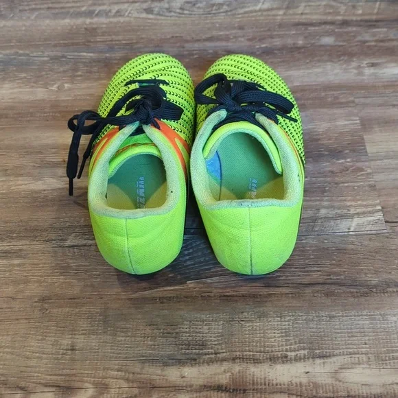 Kids Size 1 Neon Green and Orange Soccer Shoes - Picture 5 of 5